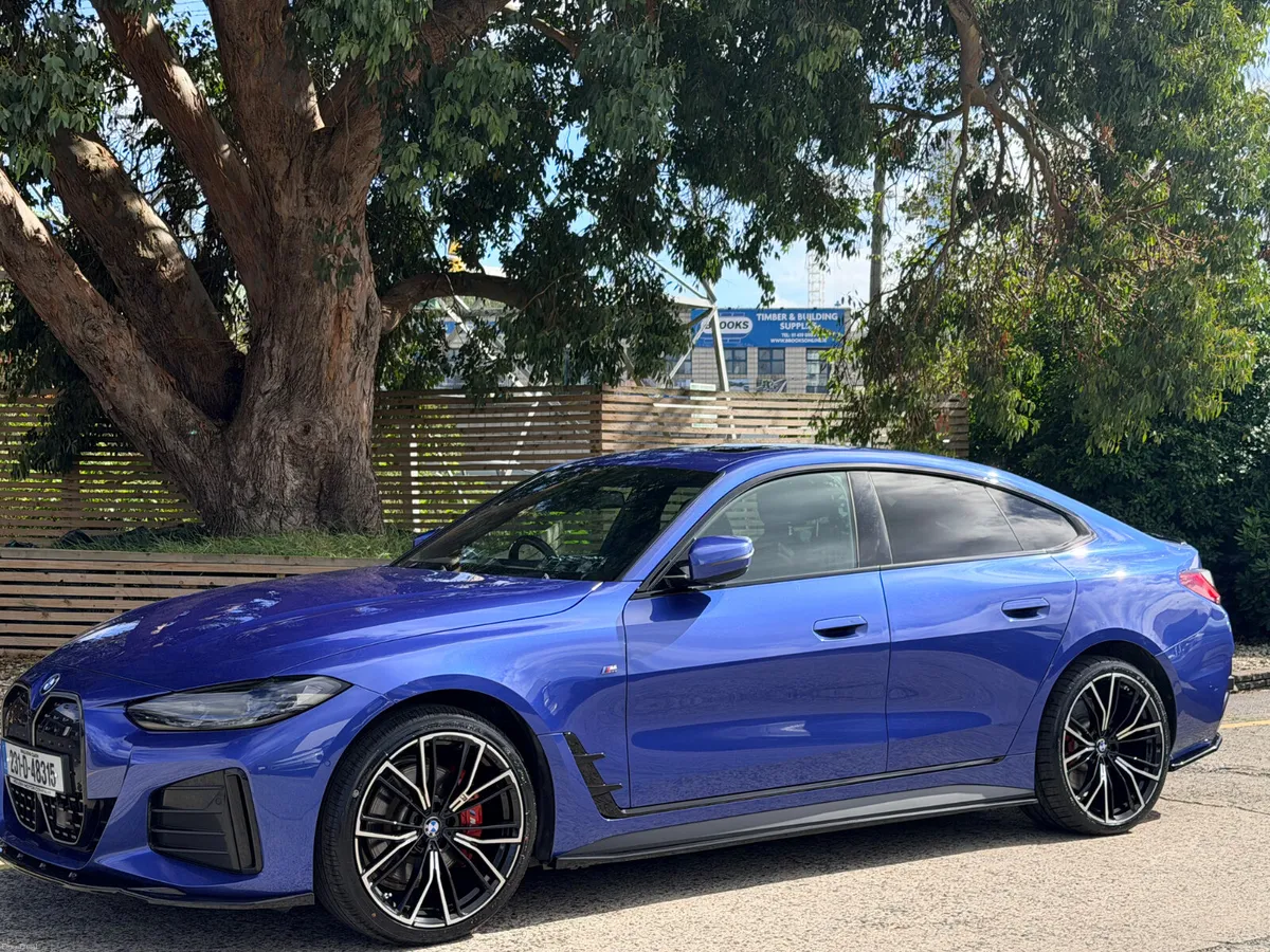 2023 BMW i4..SUNROOF..M-SPORT..2 KEYS - Image 3