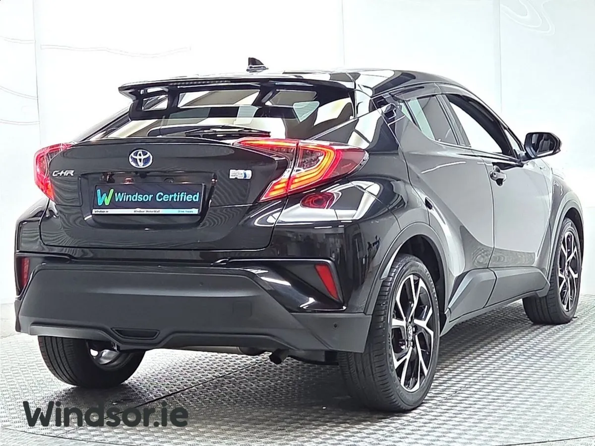 Toyota C-HR Hybrid G - Image 2