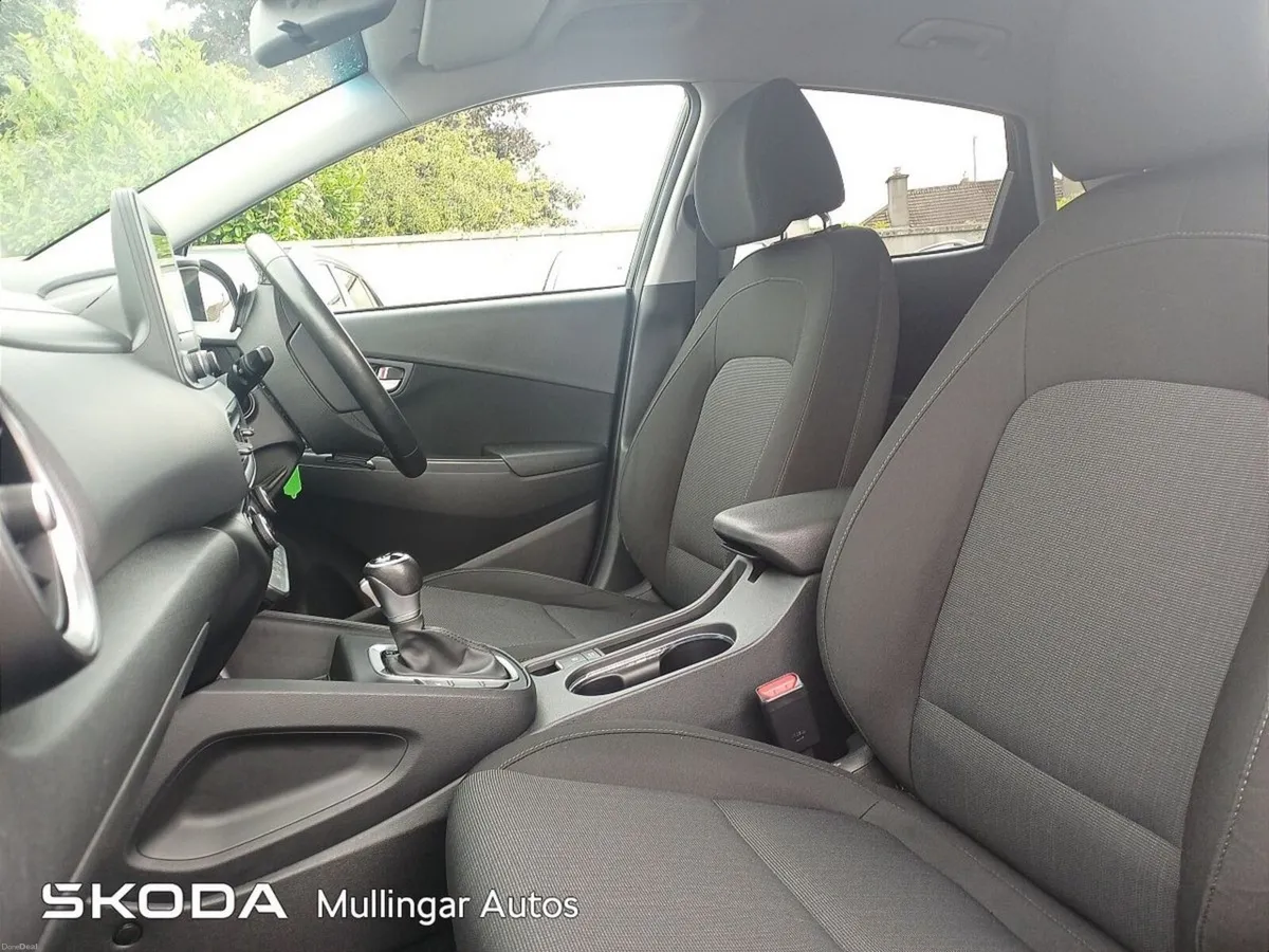 Hyundai KONA 1.6 HYBRID Executive Auto - Image 4