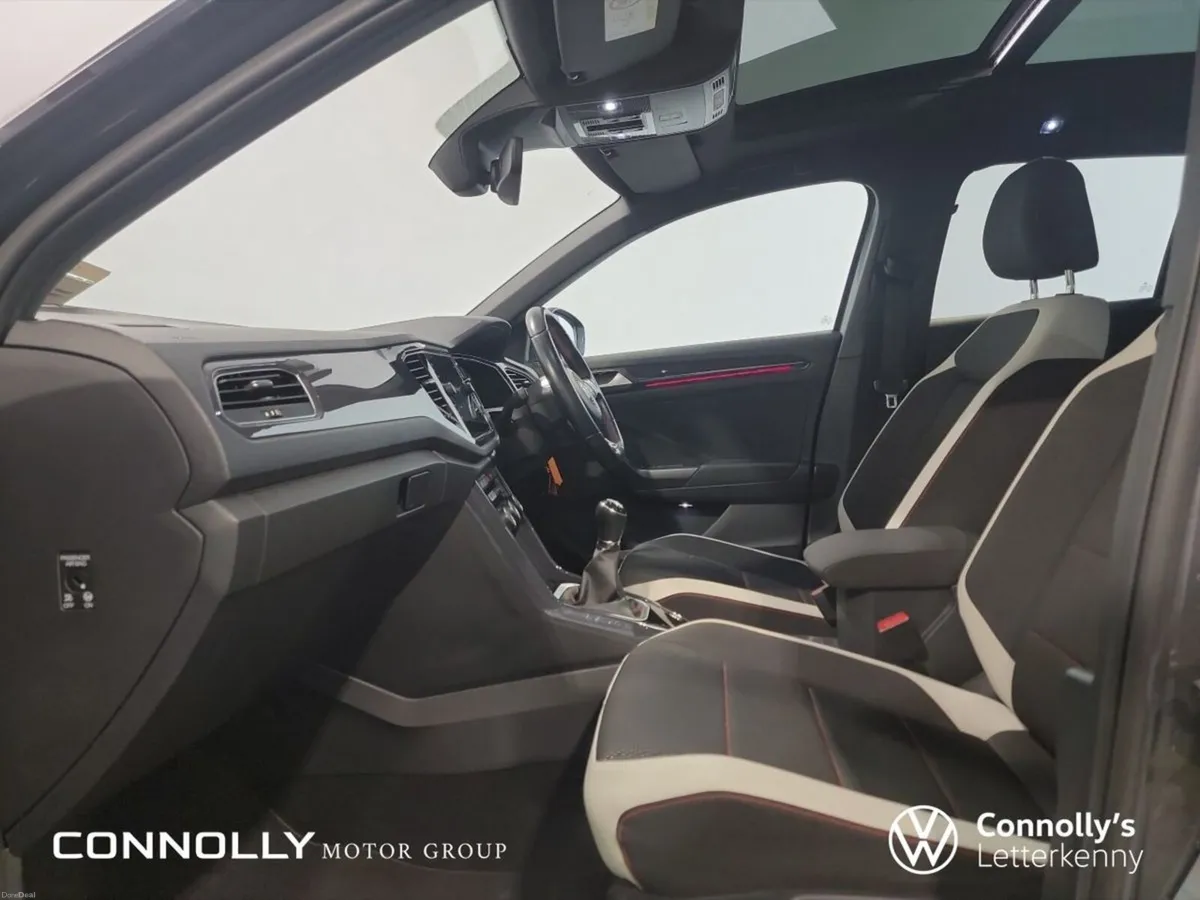 Volkswagen T-Roc 2.0 TDI 150bhp R-Line *Huge Spec - Image 5