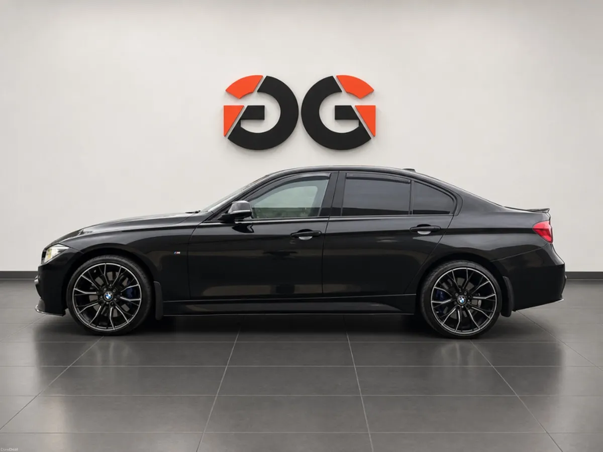 BMW 3-Series 330D XDRIVE M SPORT AUTO - Image 2