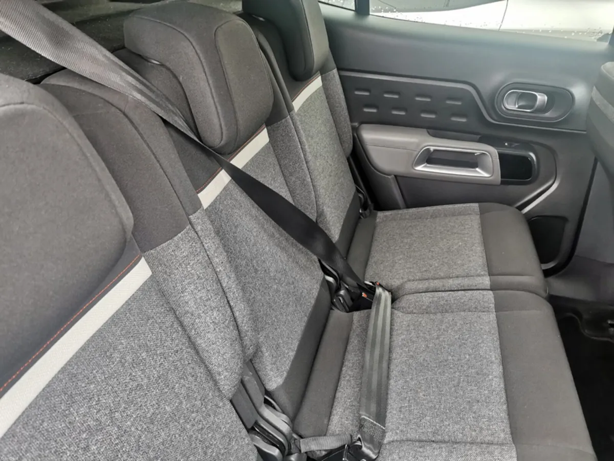 Citroen C5 Aircross FEEL BLUEHDI 130 4 4DR - Image 4