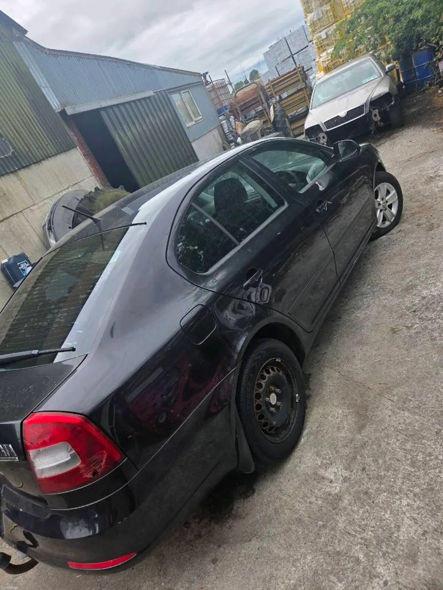 Skoda Octavia 1.6 diesel breaking - Image 4