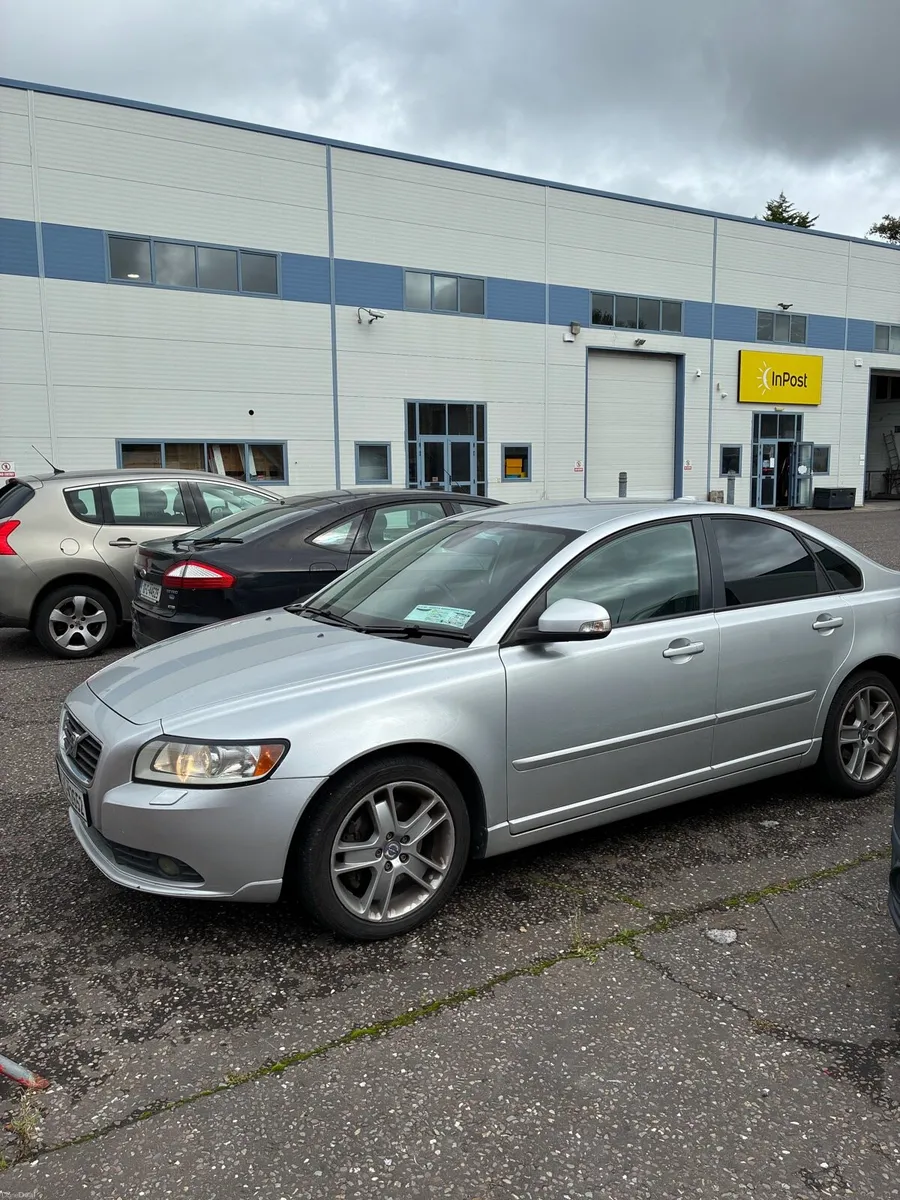 S40 Volvo - Image 1