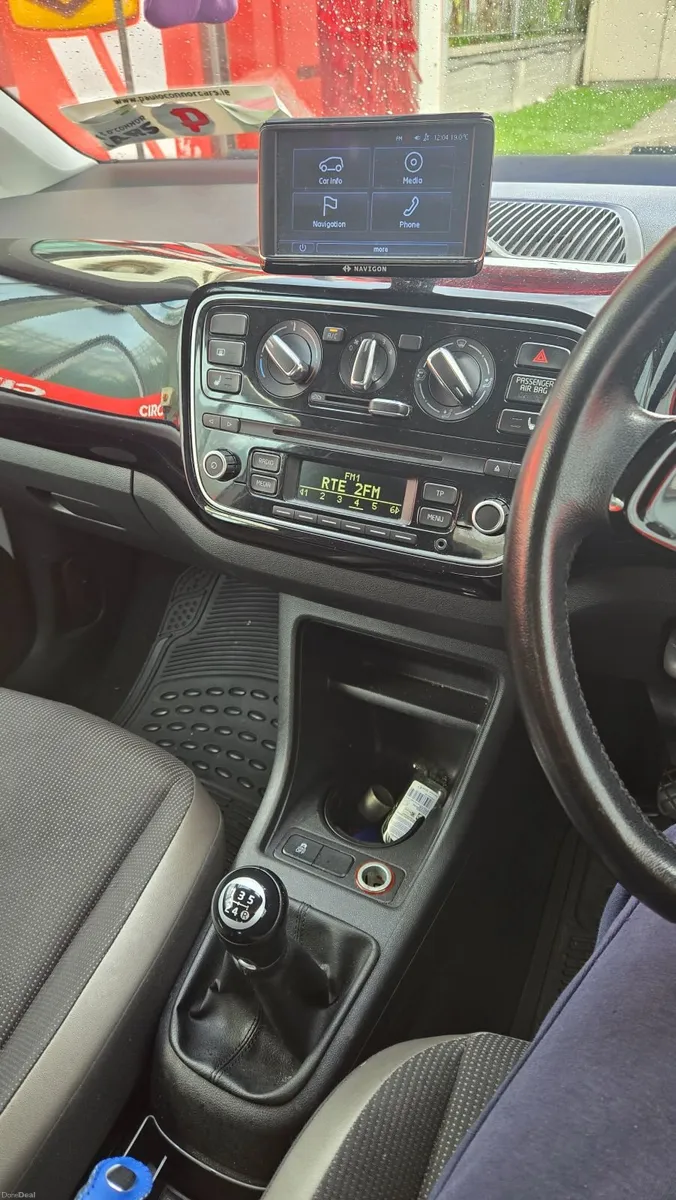 Volkswagen up! 2014 - Image 3