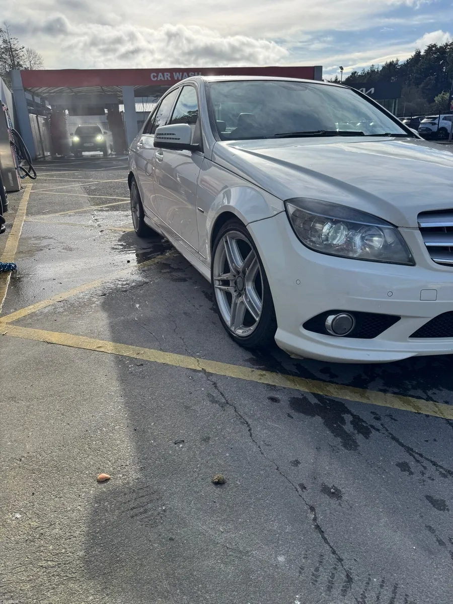 Mercedes C-Class 2.1 Cdi Amg - Image 1