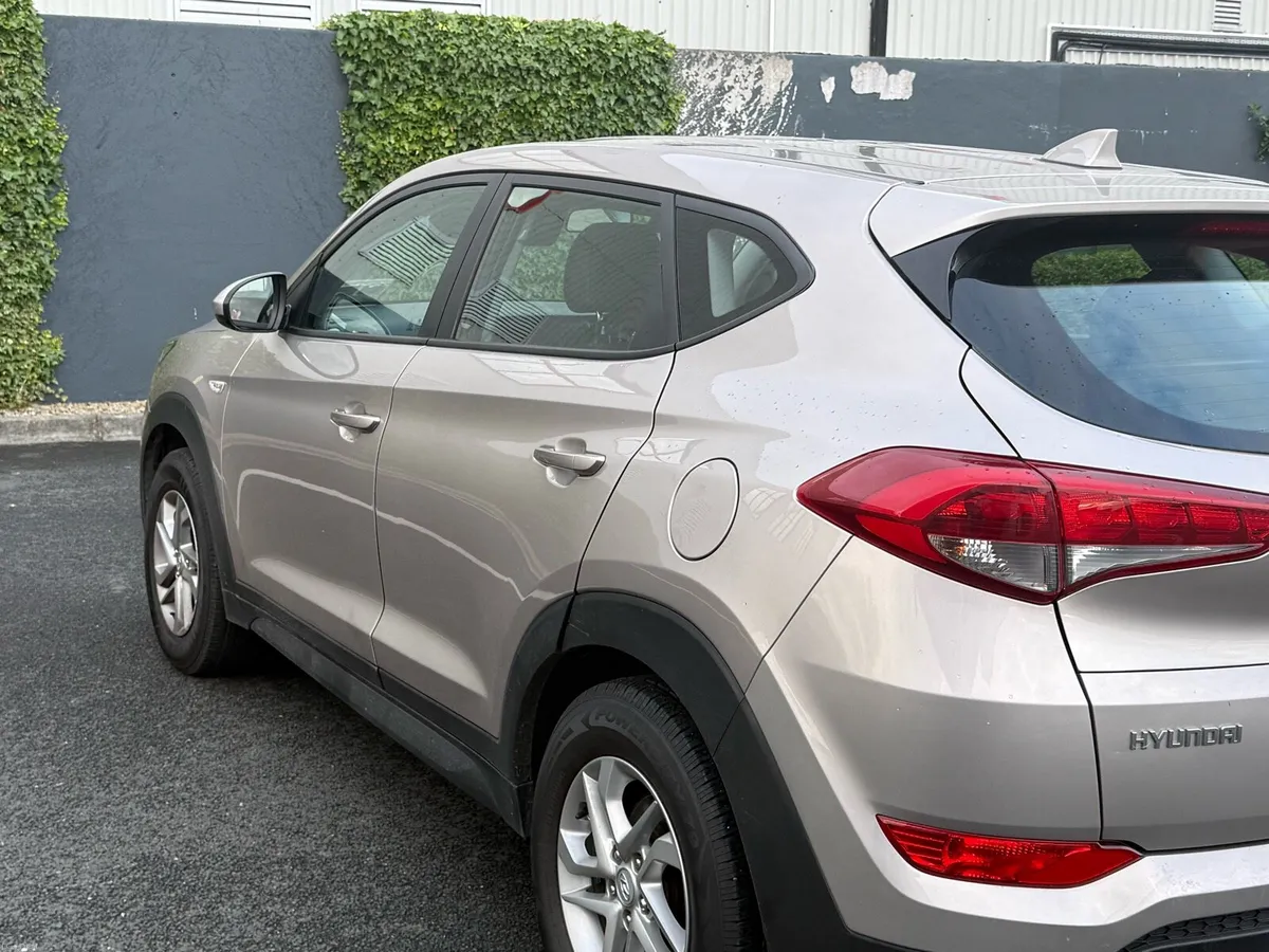 Hyundai tucson - Image 3
