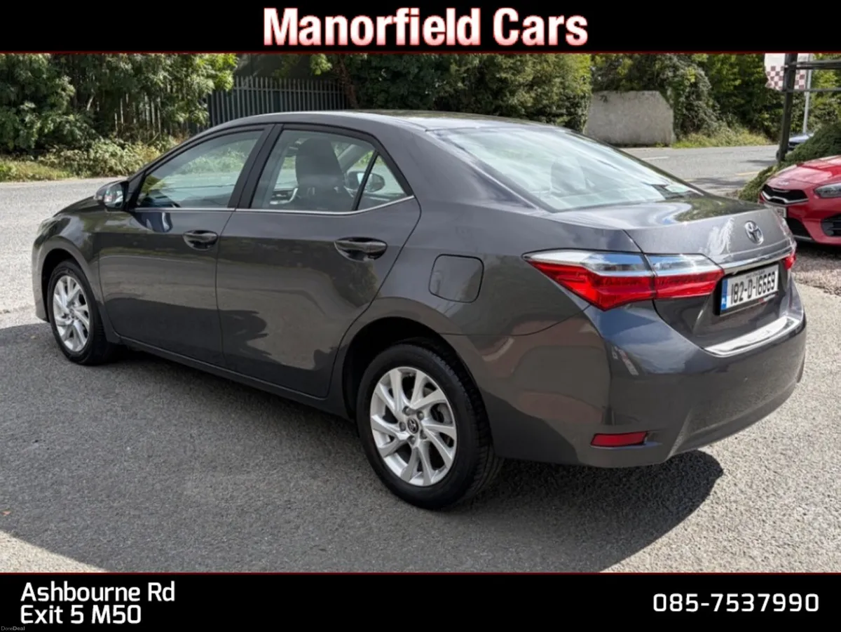 2018 Toyota Corolla Luna 1.3 Petrol LOW KM'S - Image 6
