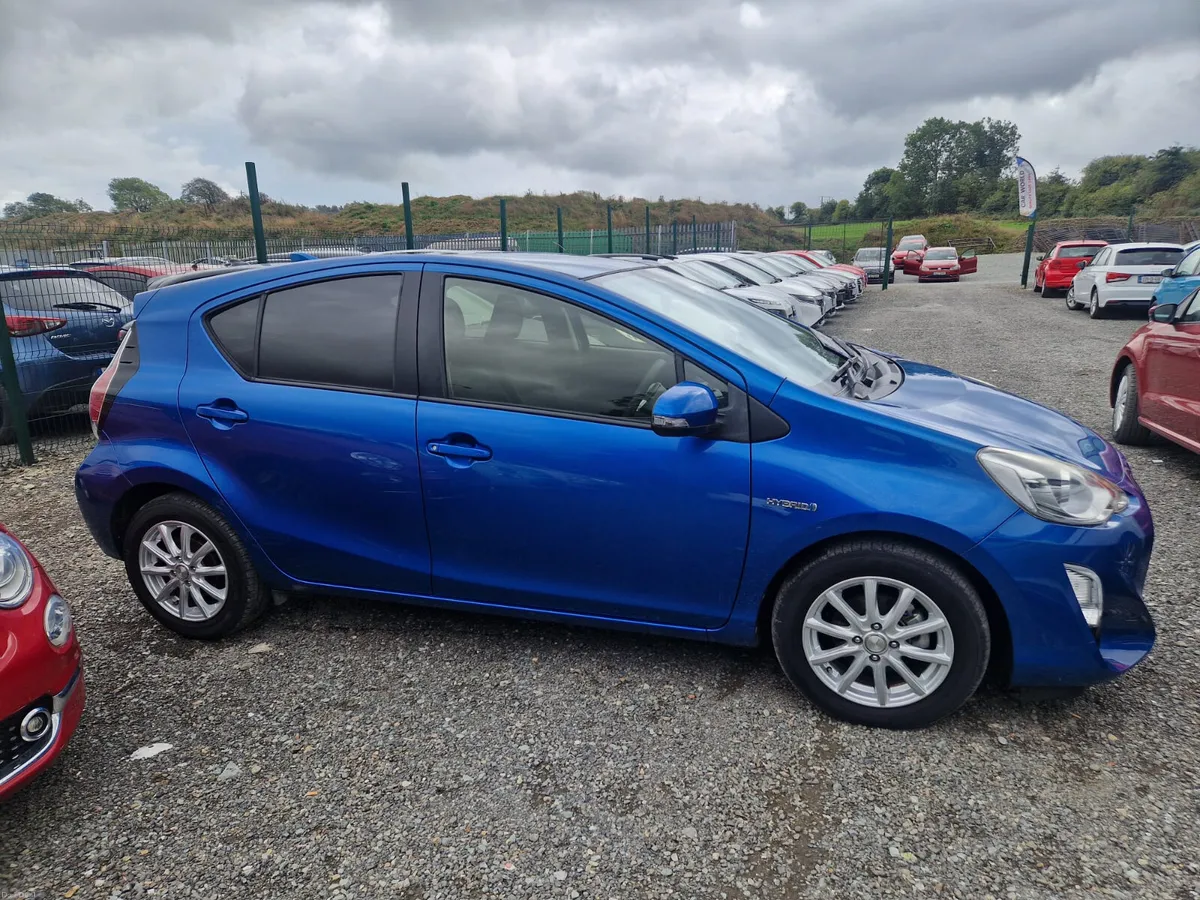 Toyota aqua  low mileage - Image 2