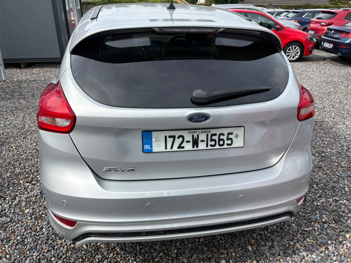172 Ford Focus ST-Line 1.5 - Image 4