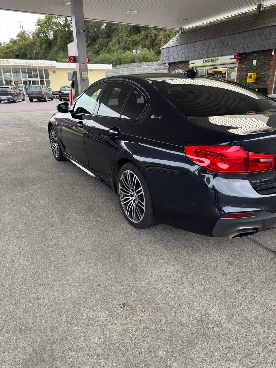 Bmw G30 M Sport Plug-in Hybrid - Image 6