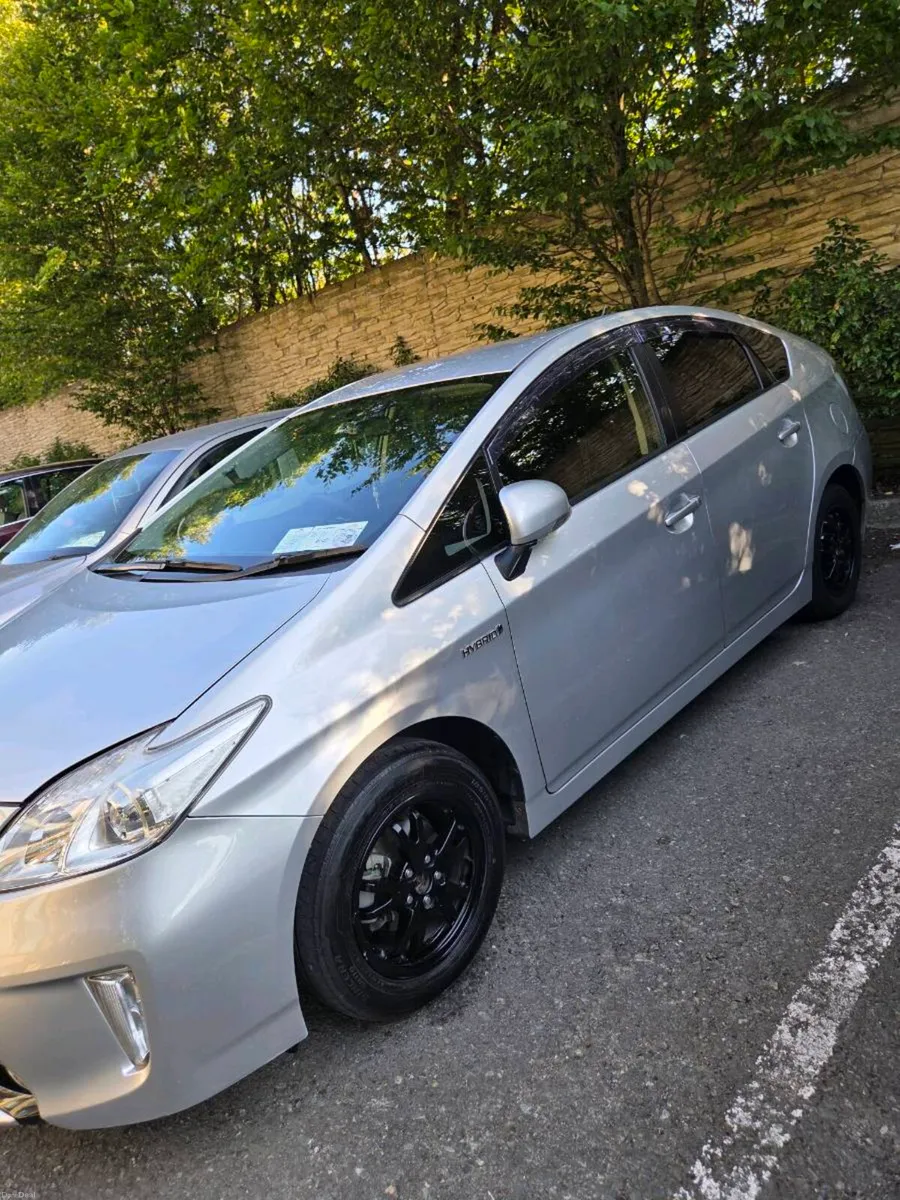 Toyota Prius - Image 3