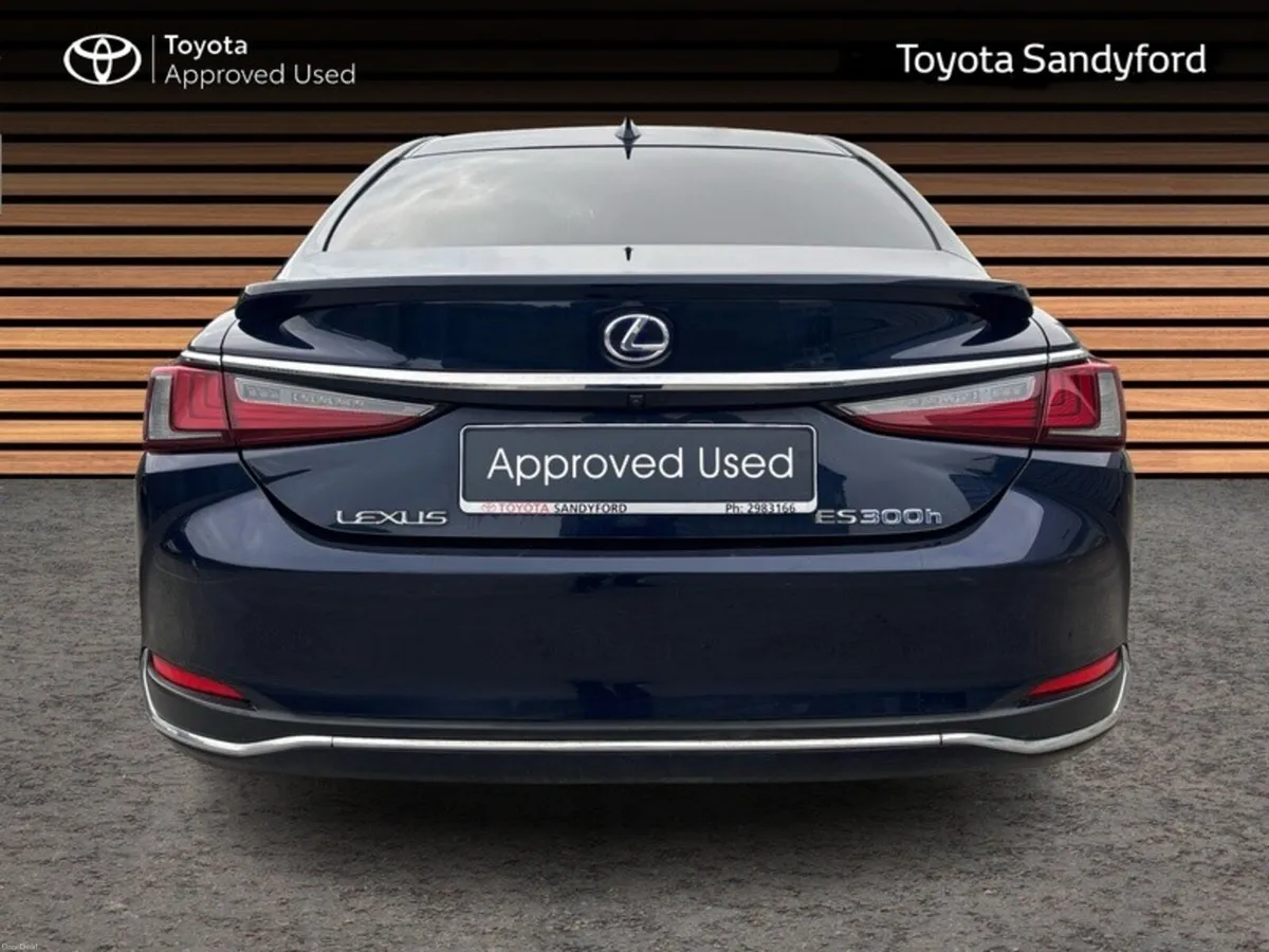 Lexus ES EXECUTIVE HYBRID AUTO // SAT-NAV // FULL - Image 4