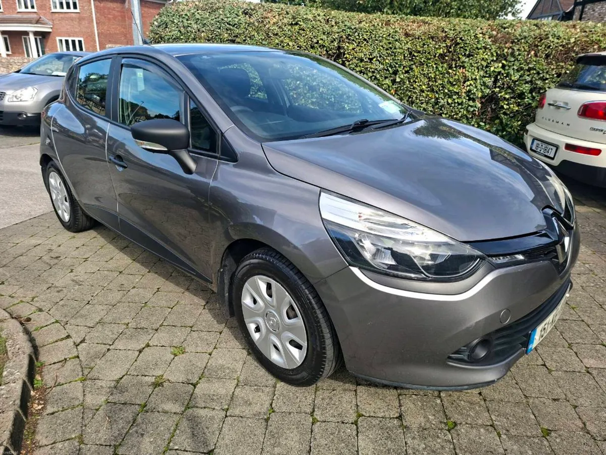 RENAULT CLIO 1.1 PETROL 2015 VERY CLEAN CAR - Image 1