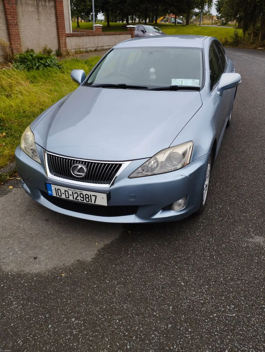 Lexus IS 2010 - Image 1