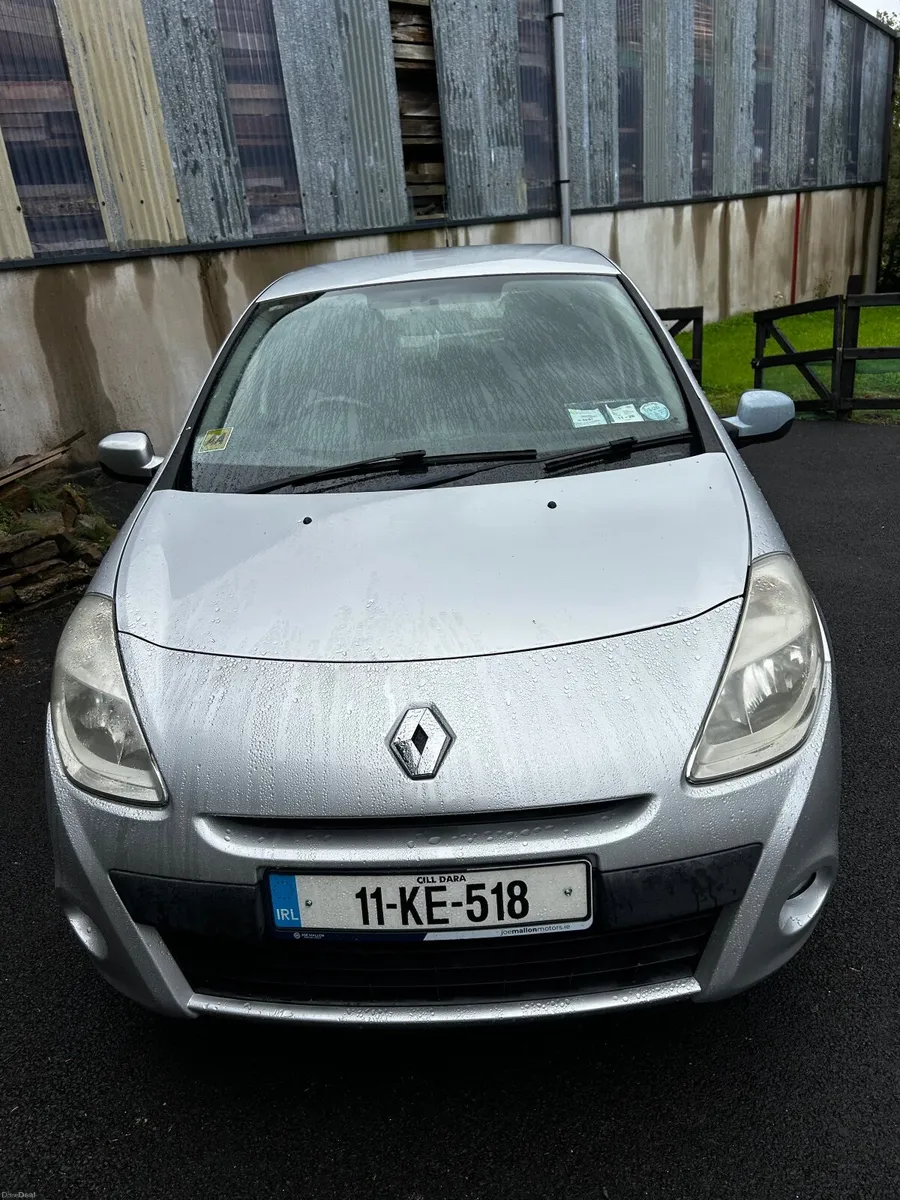 Renault Clio 1.2 Petrol   Excellent Conditions - Image 4