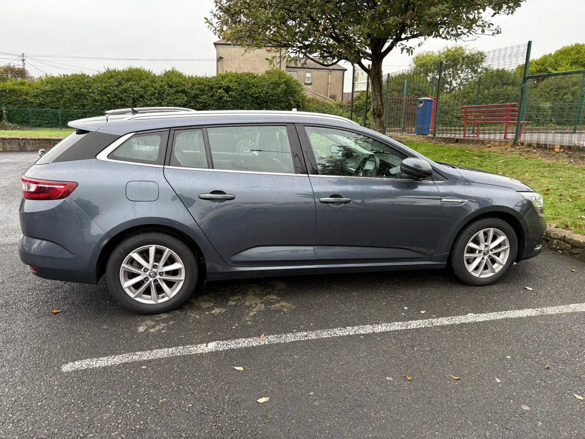Renault Megane Tourer Dynamique Estate 2018 - Image 6