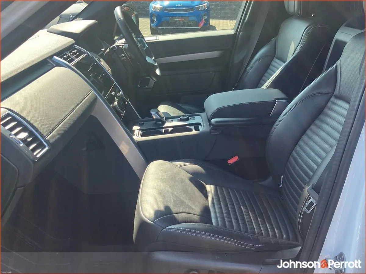 Land Rover Discovery DISCOVERY 3.0 D350 DYNAMIC HS - Image 3