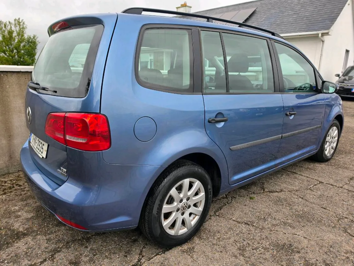 2011 Volkswagen Touran 1.6Tdi Manual - Image 3
