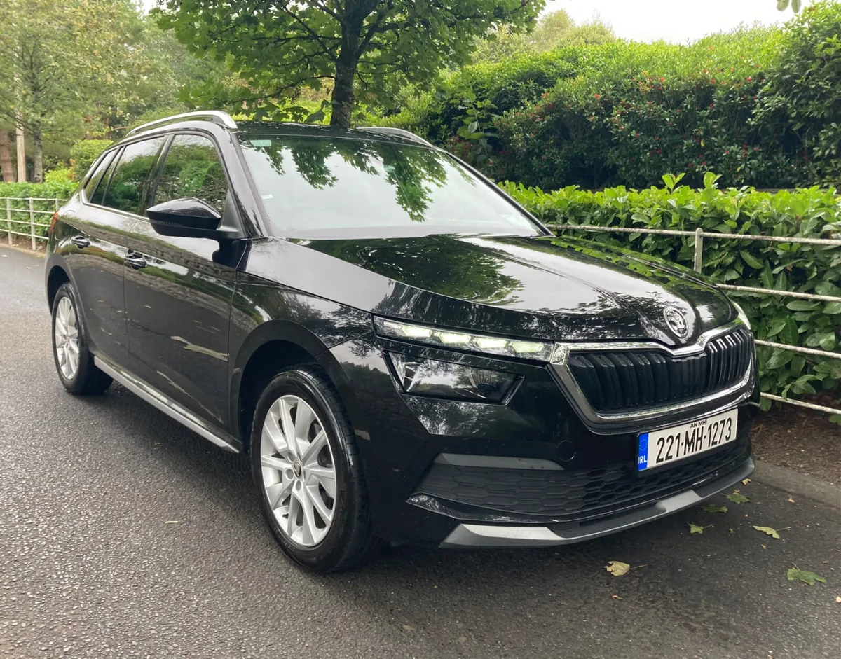 Skoda Kamiq Style 1.0TSI 110HP One Owner FHS - Image 3