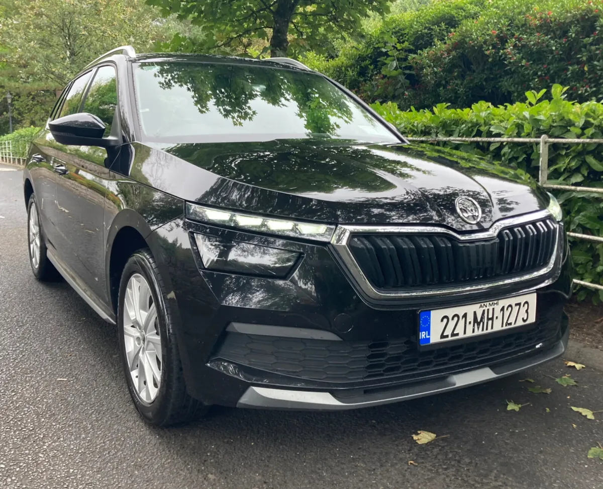 Skoda Kamiq Style 1.0TSI 110HP One Owner FHS - Image 4