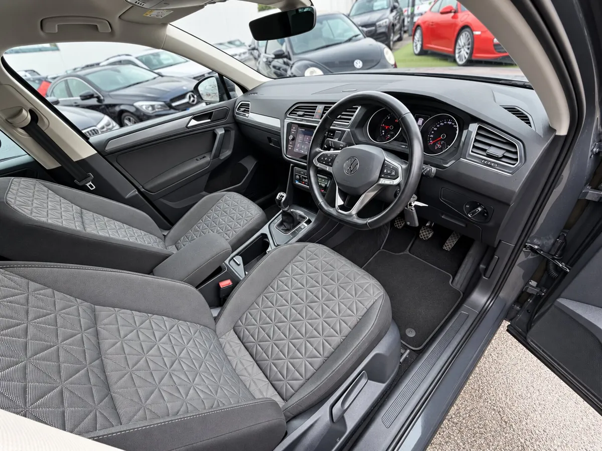 232 VOLKSWAGEN TIGUAN LIFE 2.0TDI - Image 6