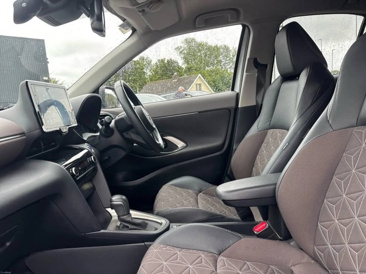 Toyota Yaris Cross YARIS CROSS SOL - Image 6