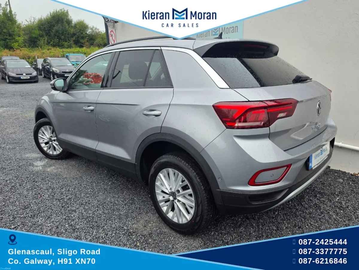 Volkswagen T-Roc LIFE 2.0 TDI MANUAL 6SPEED FWD 5D - Image 4