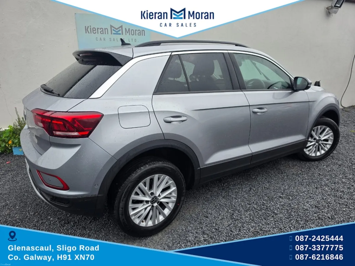 Volkswagen T-Roc LIFE 2.0 TDI MANUAL 6SPEED FWD 5D - Image 5