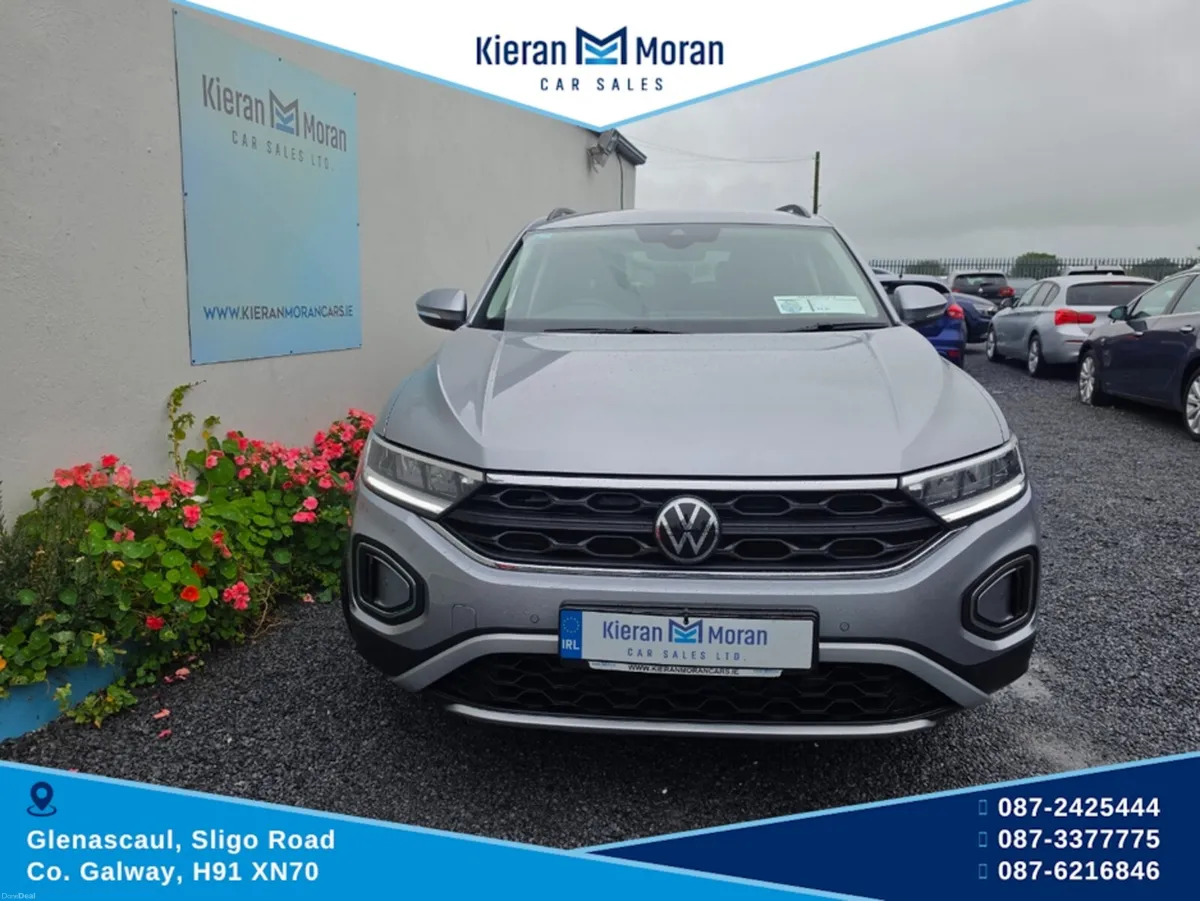 Volkswagen T-Roc LIFE 2.0 TDI MANUAL 6SPEED FWD 5D - Image 6