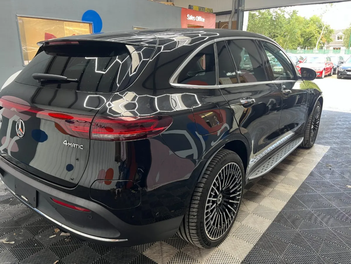 Mercedes-Benz EQC 2024 EQC400 4MATIC CRUISE CONTRO - Image 3