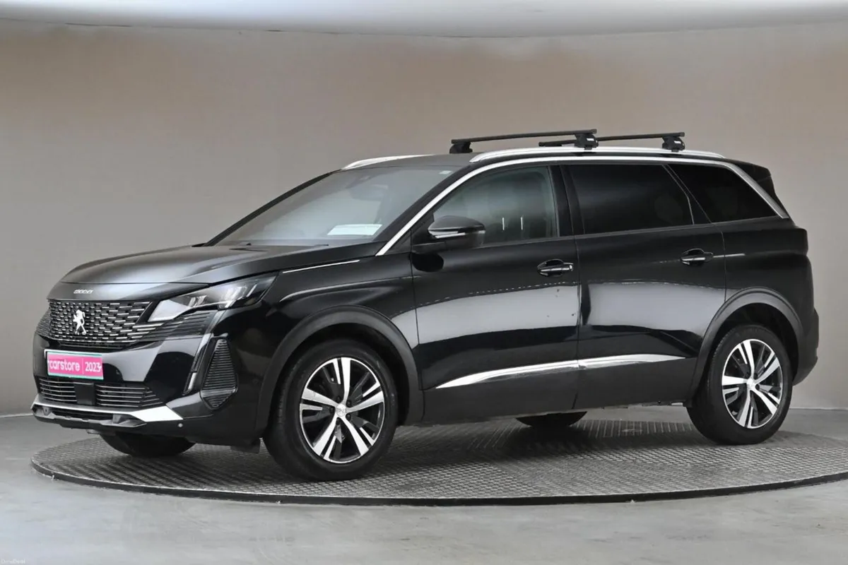 Peugeot 5008 1.5 BLUE HDI ALLURE PACK 7SEATS **FAC - Image 4