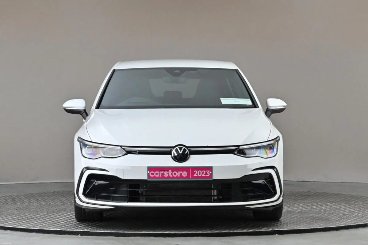 Volkswagen Golf 1.0ETSI DSG R-LINE MK8 MILD-HYBRID - Image 2