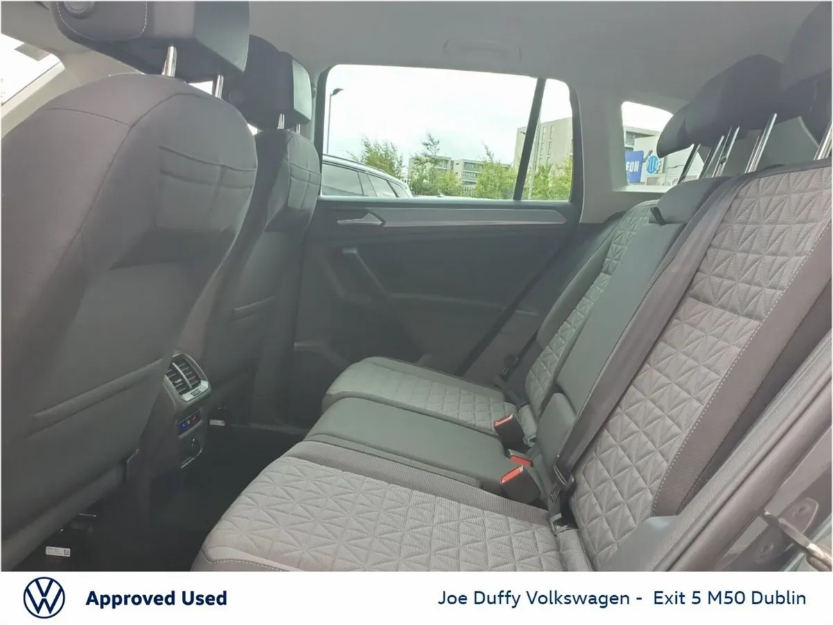 Volkswagen Tiguan LIFE 2.0TDI 122HP M6F MANUAL - Image 6