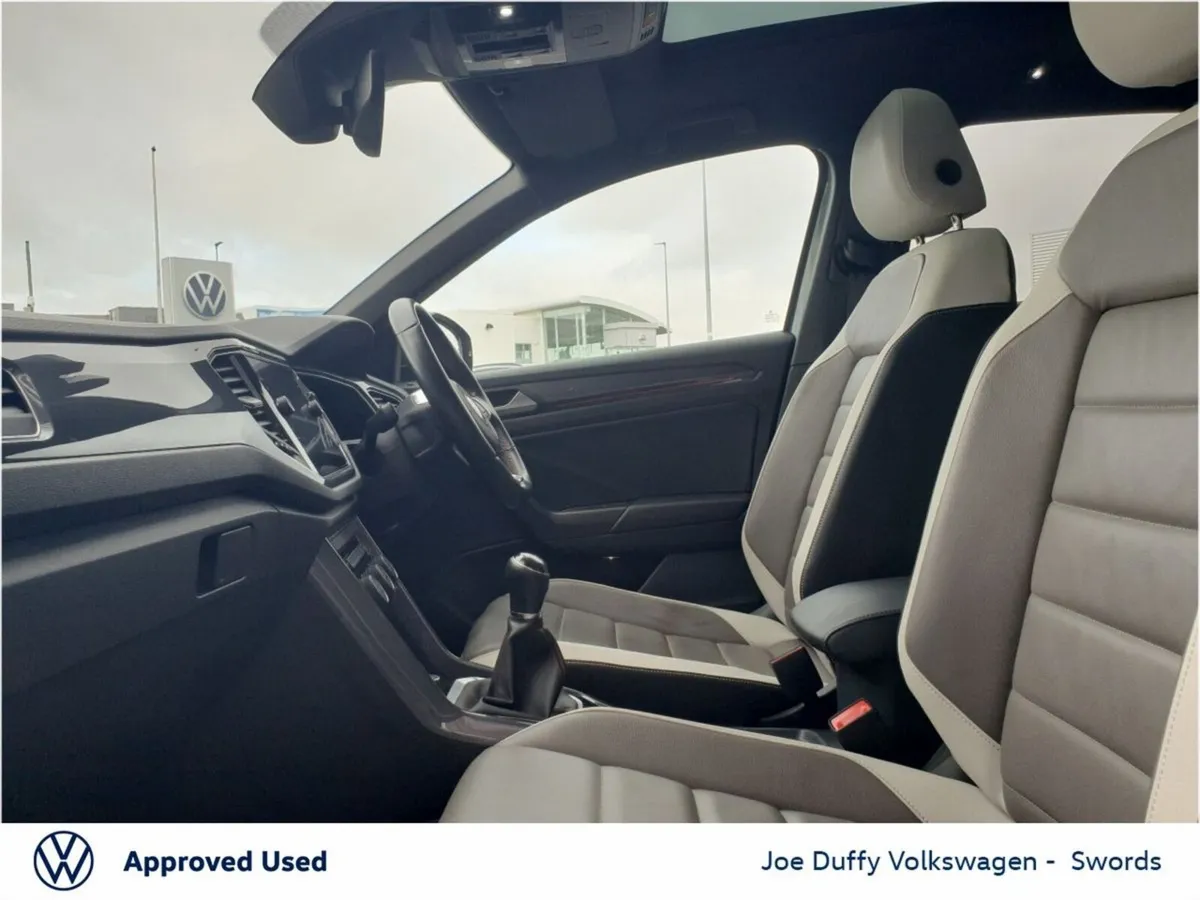 Volkswagen T-Roc 1.5 TSI 150bhp Sport - Image 3