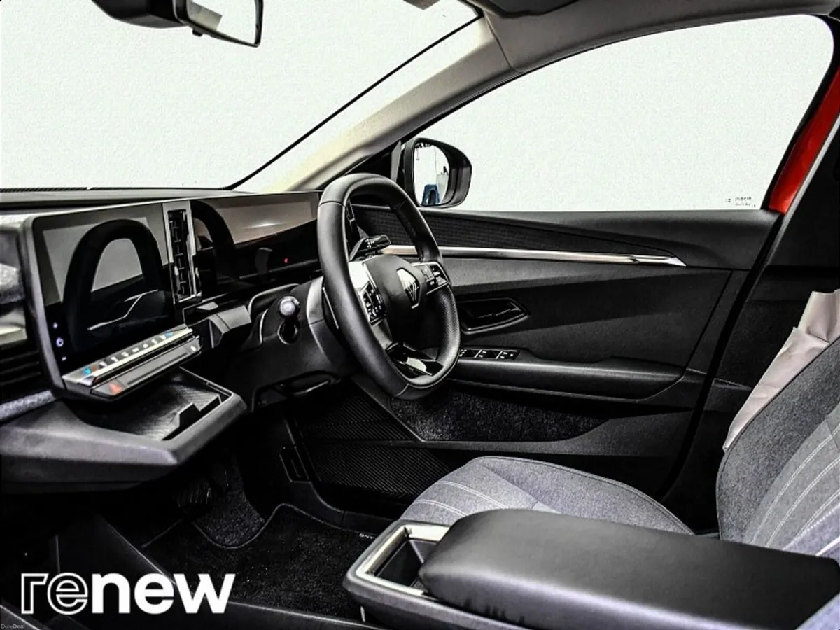 Renault Megane E-Tech Techno EV60 - Image 5