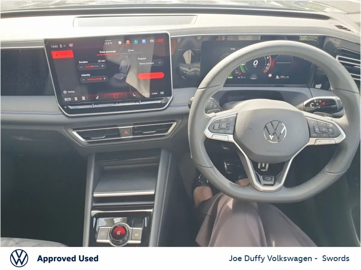 Volkswagen Tiguan Tiguan R-Line Tsi Phev S-A  R-Li - Image 2