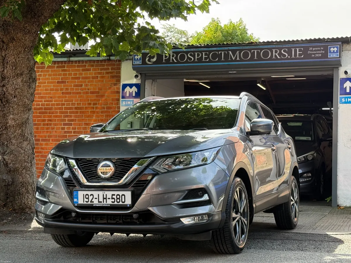 2019 Nissan Qashqai. 1.5 SV Premium, 129km, Spec! - Image 1
