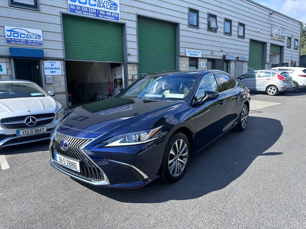 Lexus ES300H Executive, 2019 - Image 2