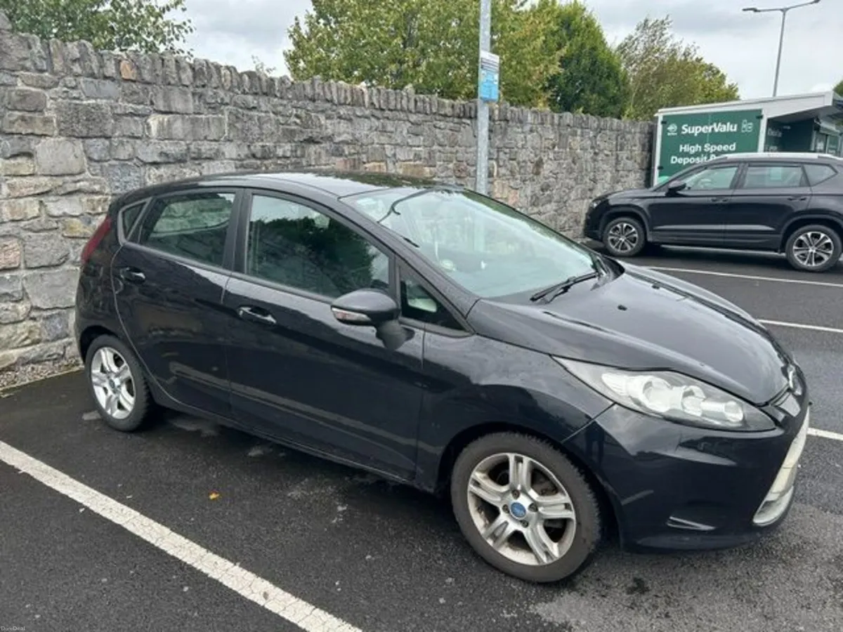 Ford Fiesta 2012 - Image 2