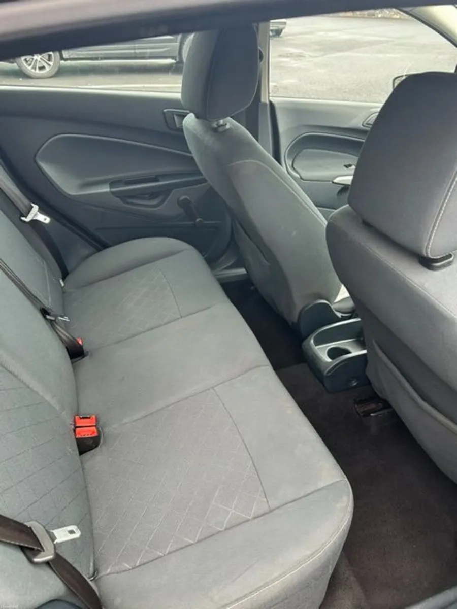 Ford Fiesta 2012 - Image 5