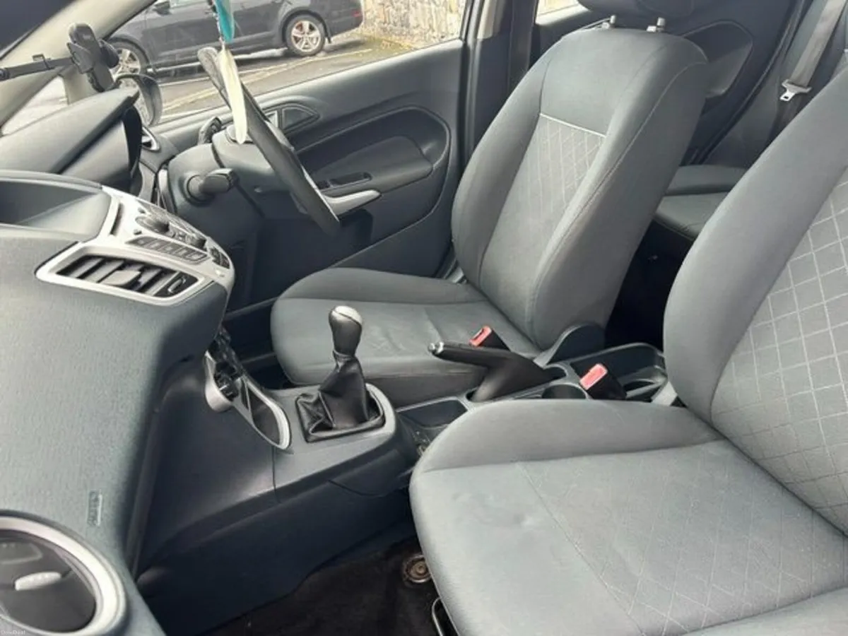 Ford Fiesta 2012 - Image 6