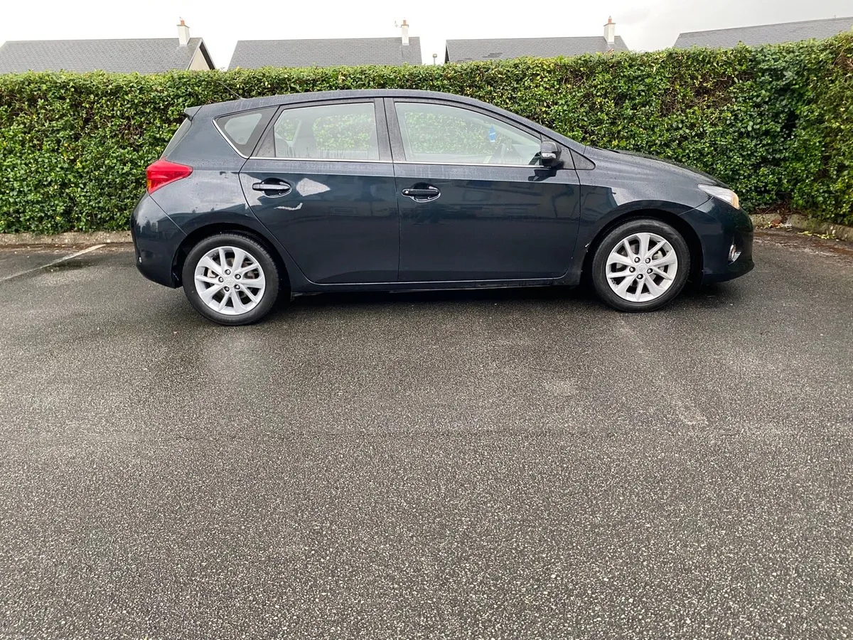 TOYOTA AURIS AS NEW NCT&TAX MINT - Image 3