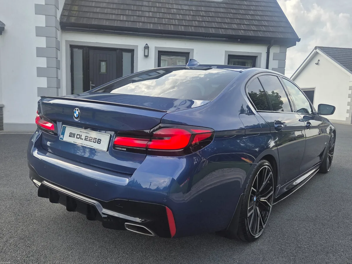 BMW 5-Series 2021 - Image 4