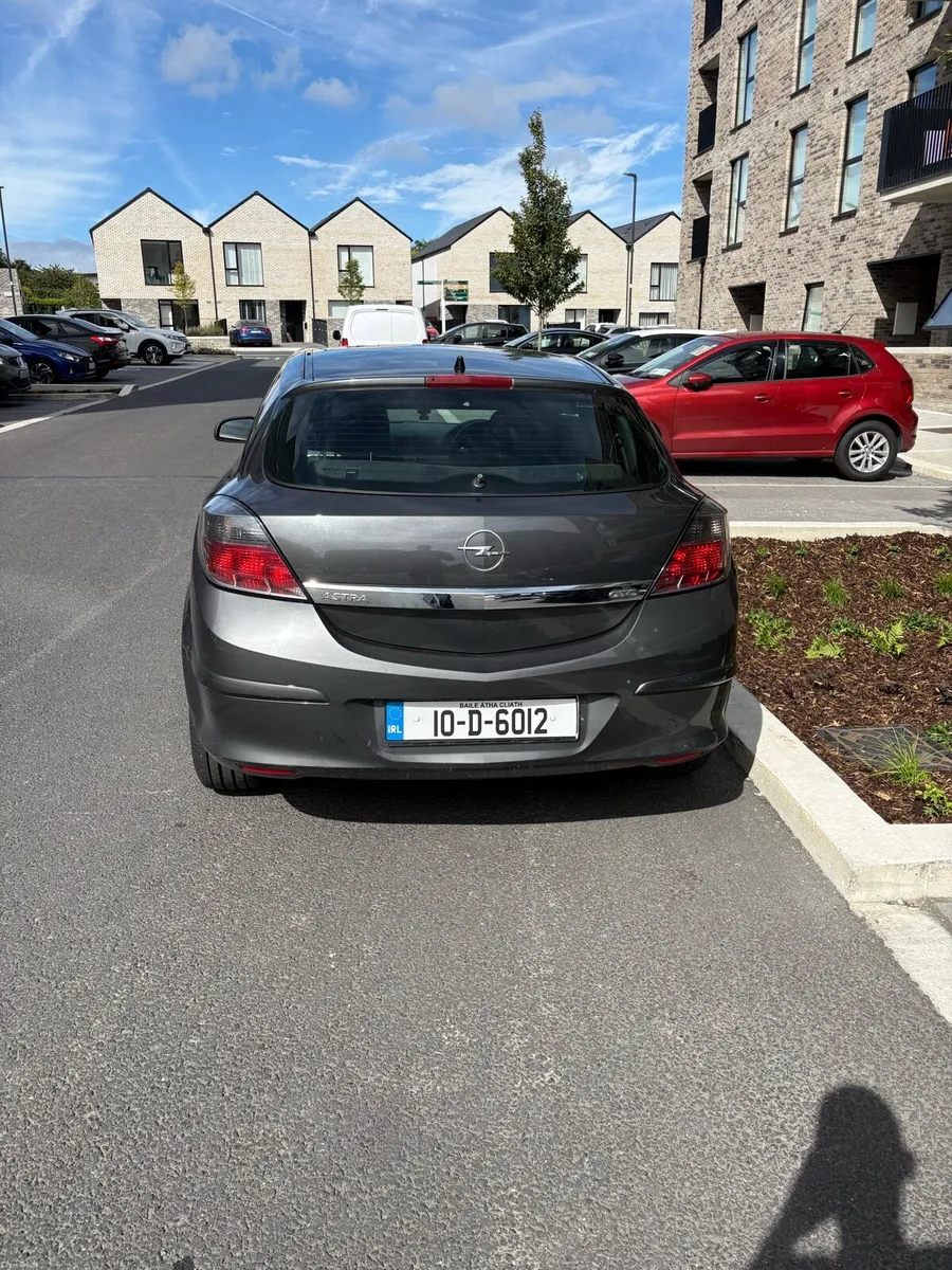 Opel Astra H GTC 2010 - Image 3
