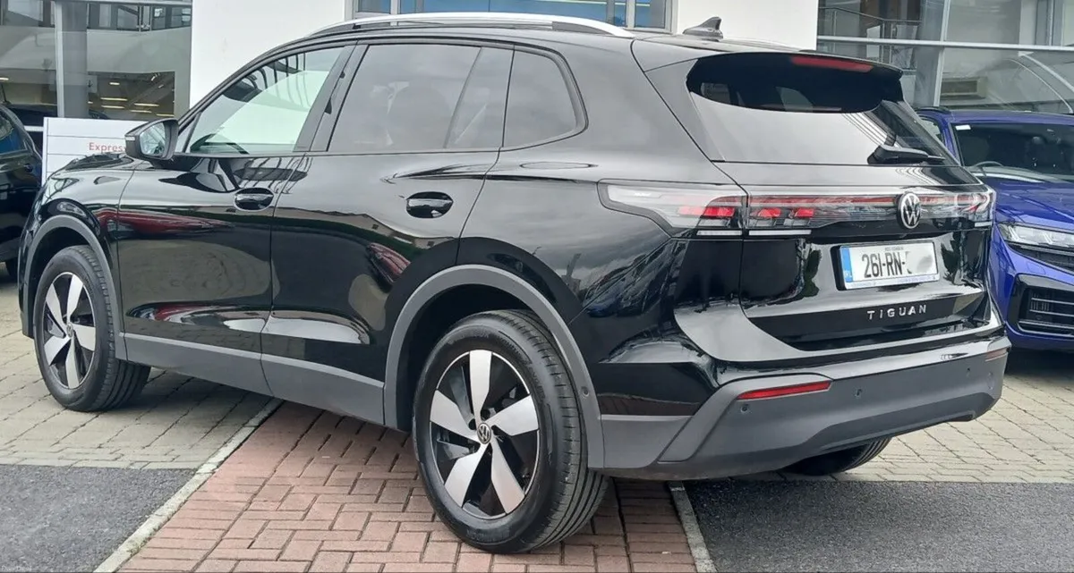 Volkswagen Tiguan EDITION 75 2.0TDI DSG 150HP **RE - Image 4