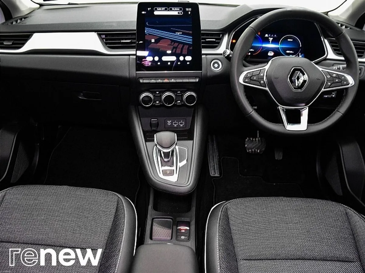 Renault Captur S-Edition E-TECH Plug-in 160 Auto - Image 2
