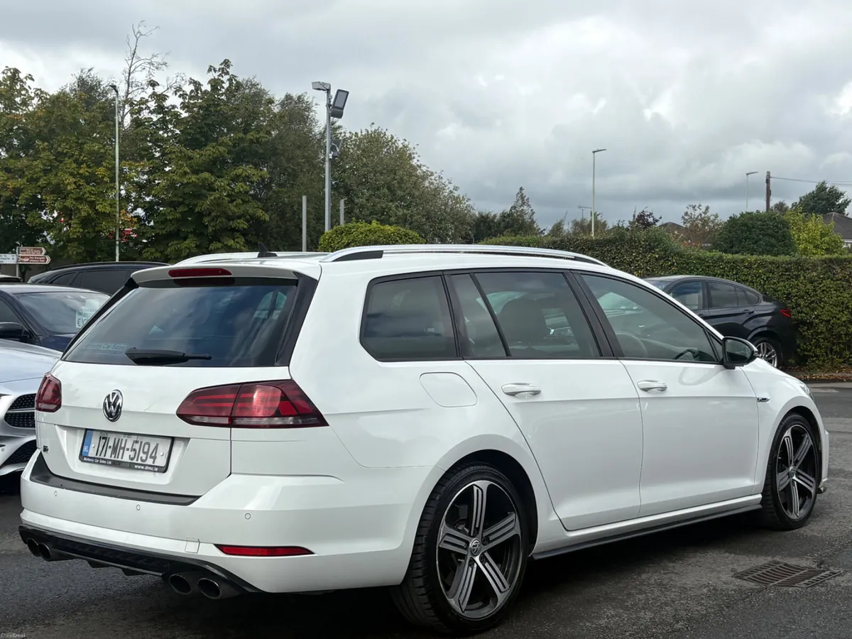 171 Volkswagen Golf R 2.0TSI 4MOTION Estate - Image 5