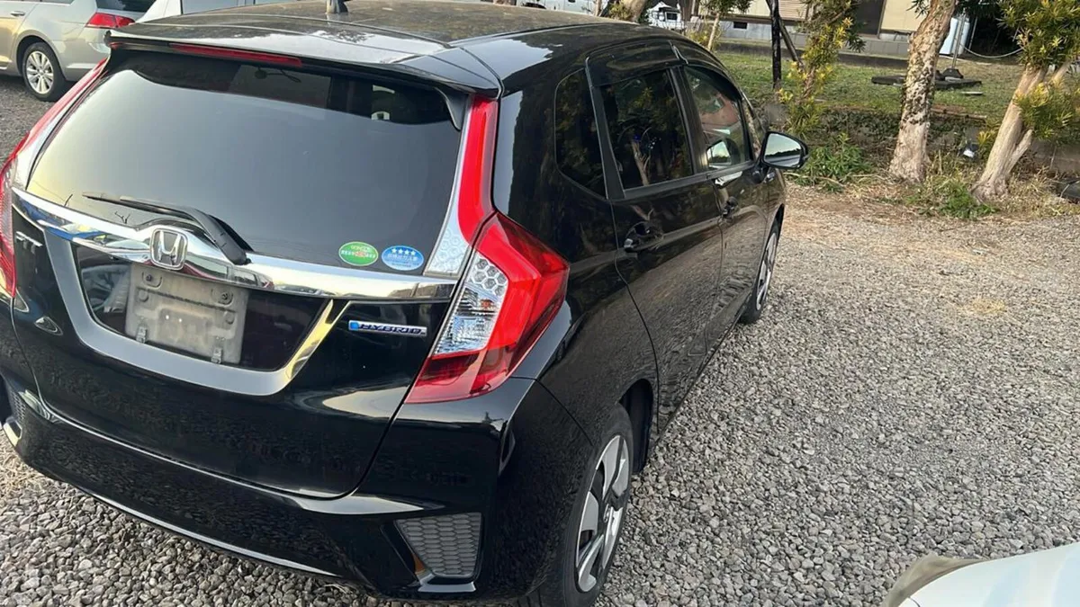 Honda Fit 2015 low mileage Push start - Image 6