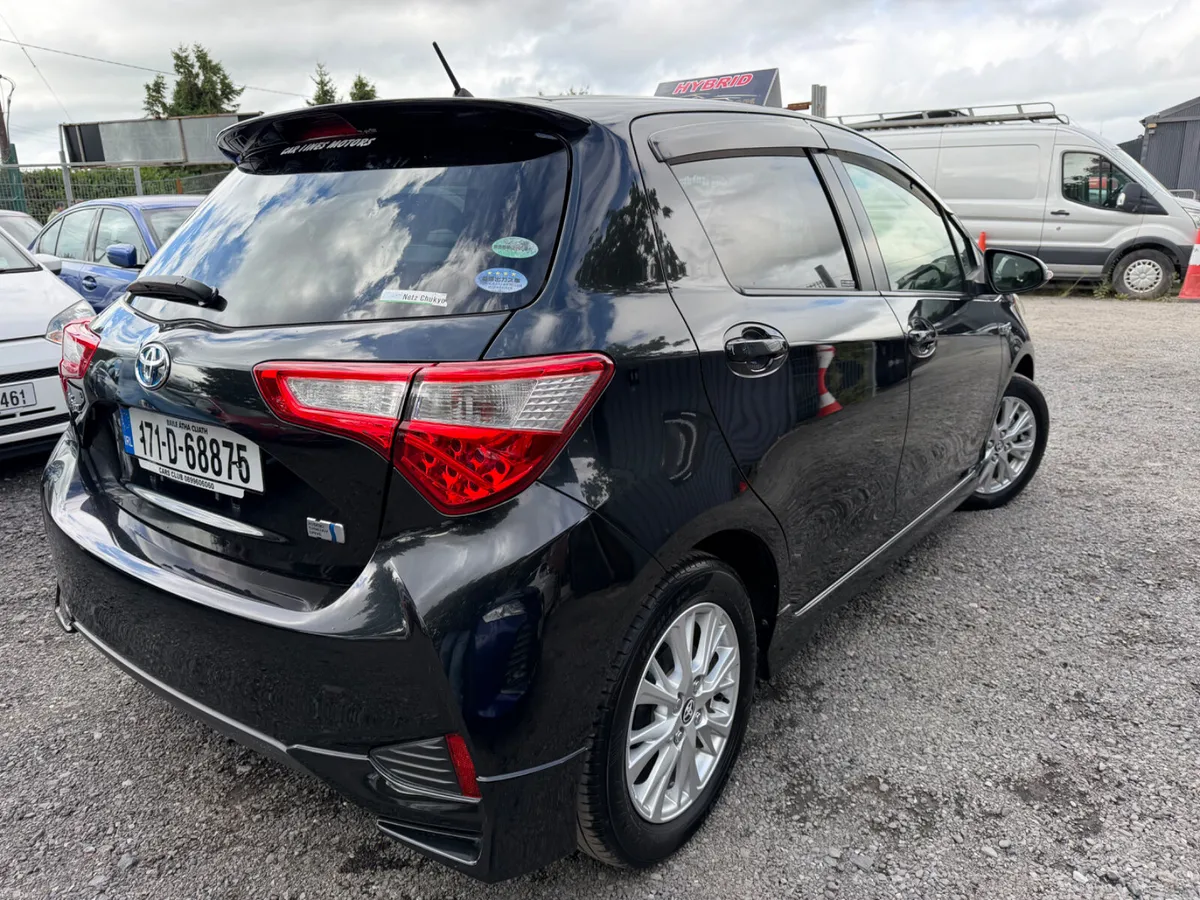 Toyota Vitz ( Yaris) Hybrid automatic - Image 4